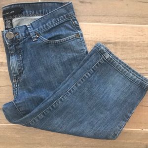 4/$25 Calvin Klein Denim Capri’s Size 6